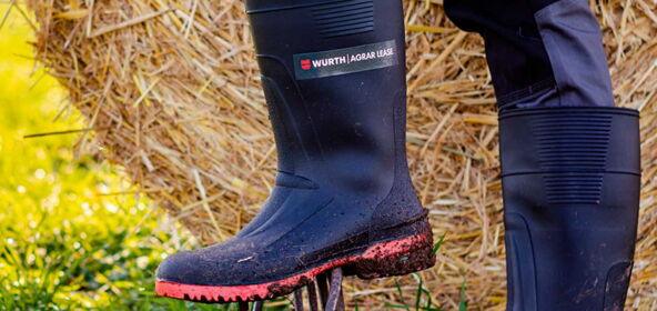 Gummistiefel mit dem Logo von Würth und dem Wort Agrar Lease